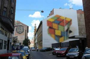 Street art: the cube has become a part of the Hungarian identity.