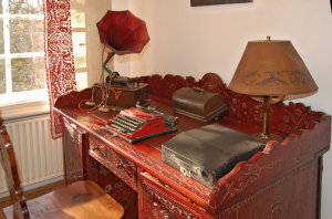 Bartók's desk in his study